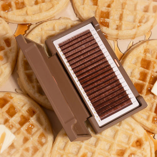 Bear Hugs | Everything Lashes .03mm (20 Rows)