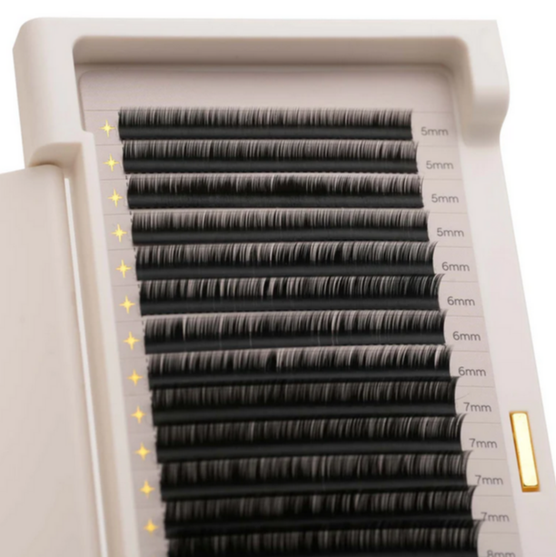 Everything Lashes .03mm (20 Rows)